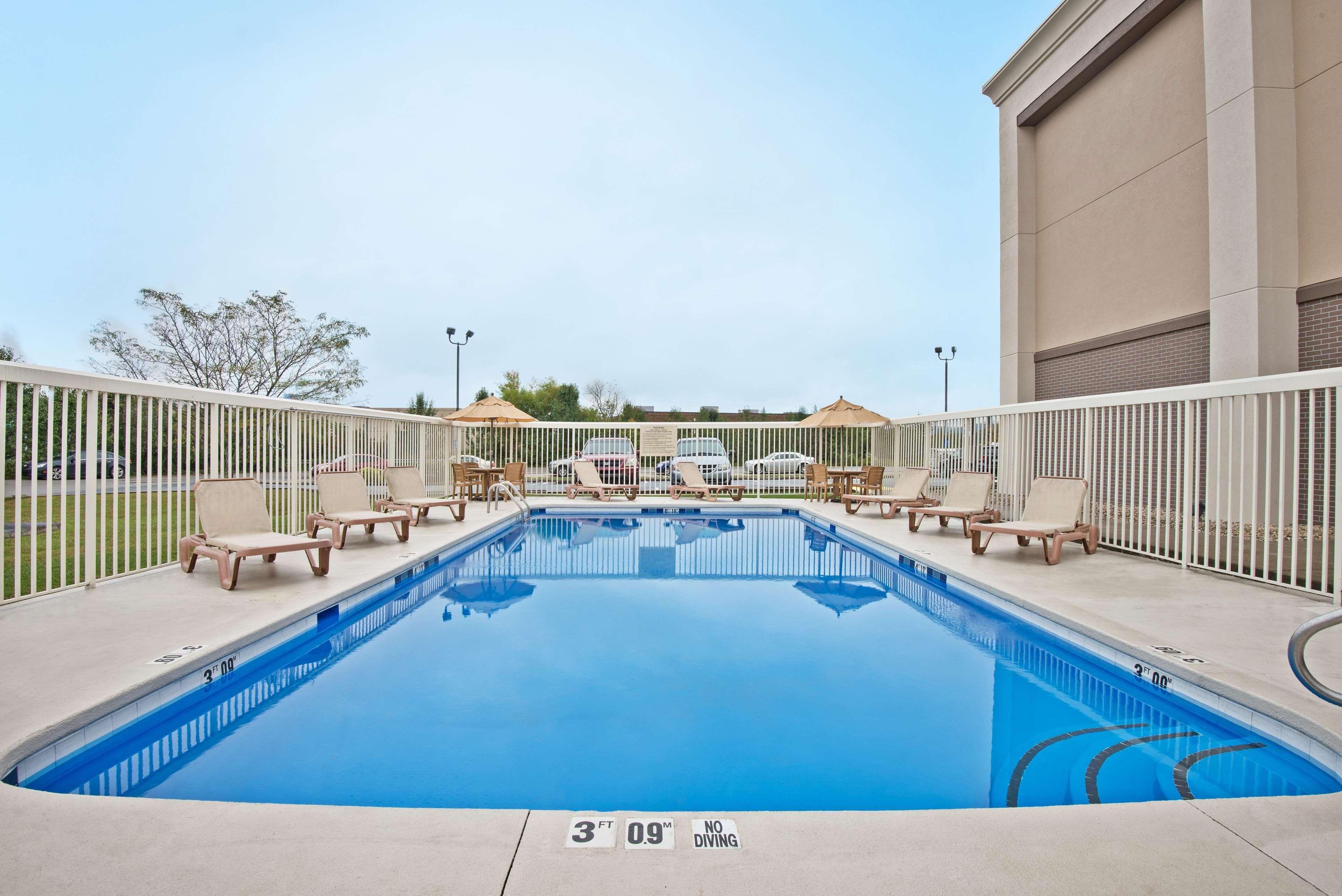 Hampton Inn Winfield Teays Valley Exterior photo